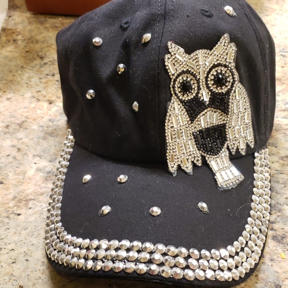 Blingy owl hat